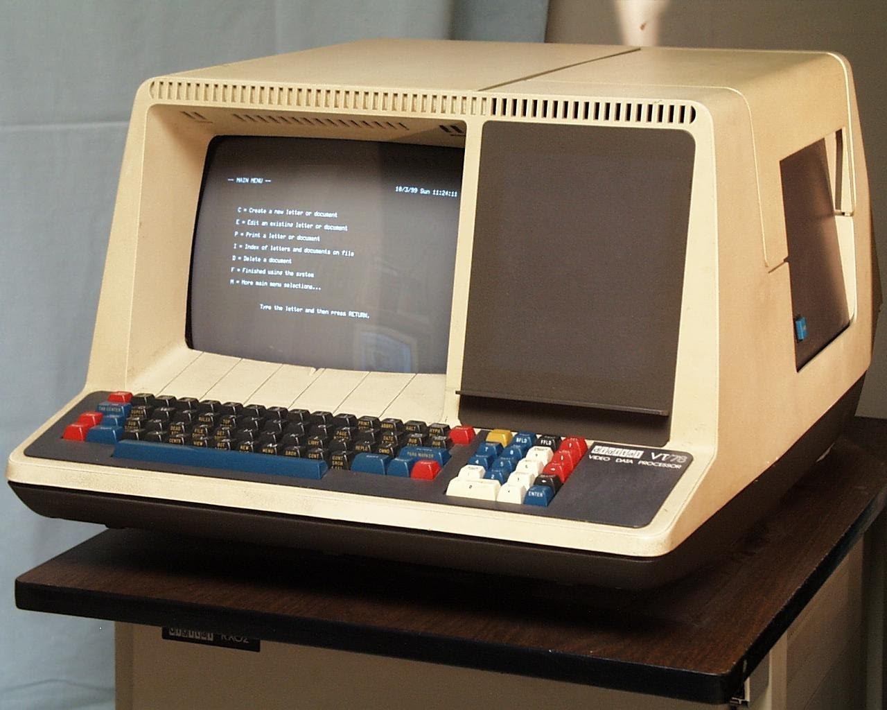Компьютерные терминалы 60-90 годов | Пикабу